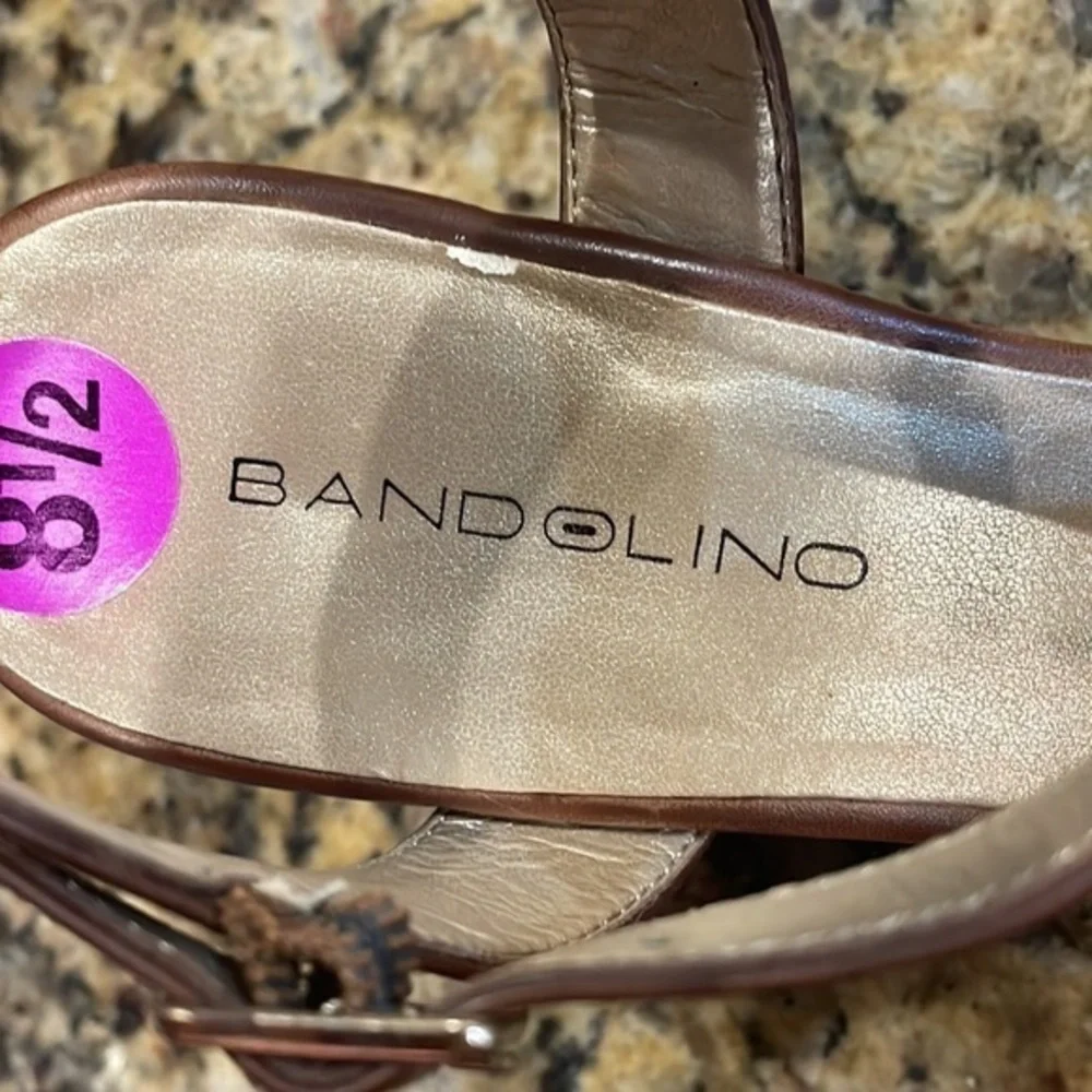 BANDOLINO  PLATFORM SANDLES Gold Brown‎ Wood Wedges Size 8 1/2